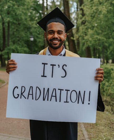 Купить диплом косметолога в Макарьеве